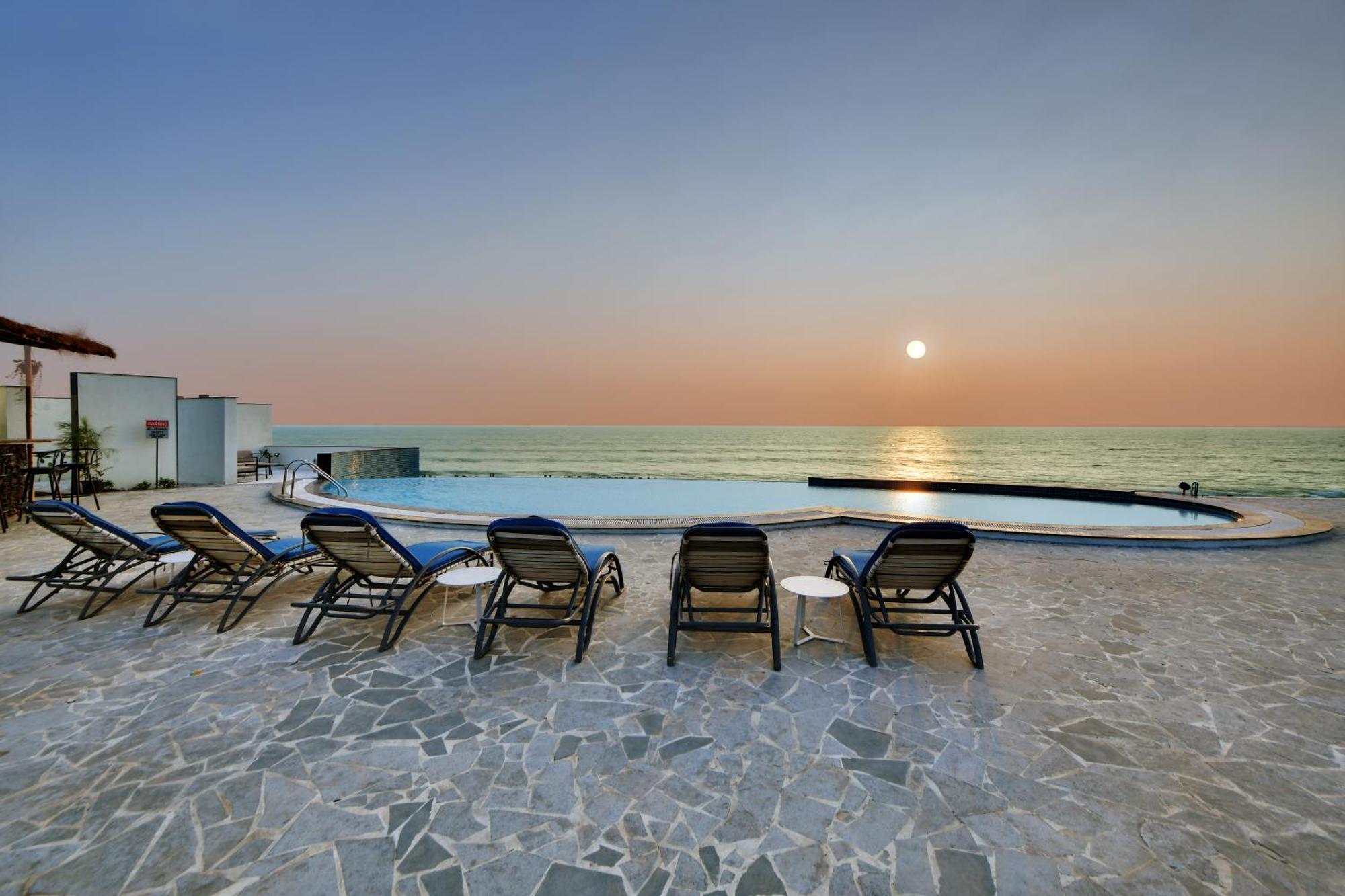 The Fern Leo Beach Resort , Madhavpur Porbandar Kültér fotó